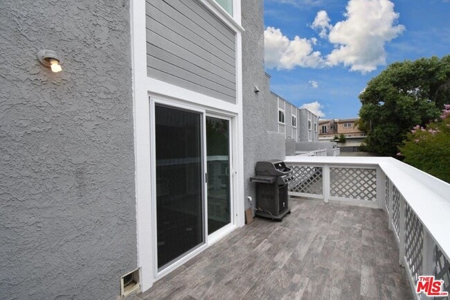 Building Photo - 100 Monterey Blvd