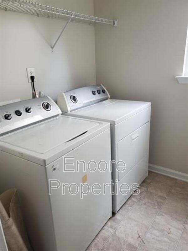 Building Photo - 693 Citrus Petal Rd