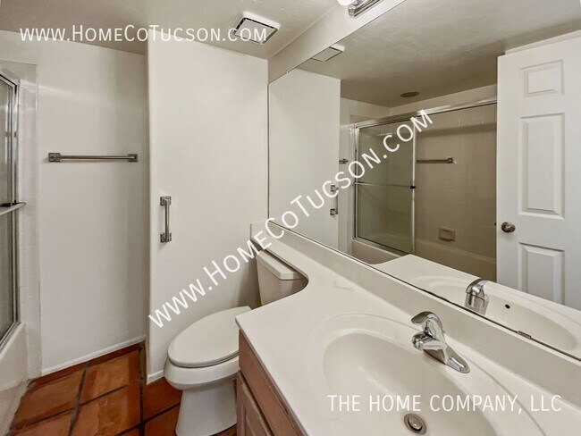 Building Photo - 1767 Deer Hollow Loop