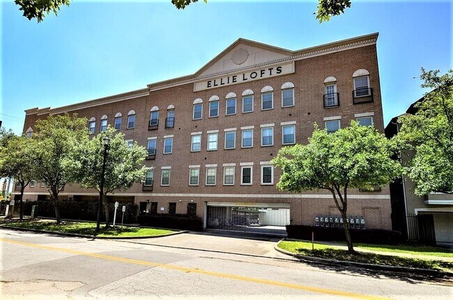 Building Photo - 2900 Hamilton St