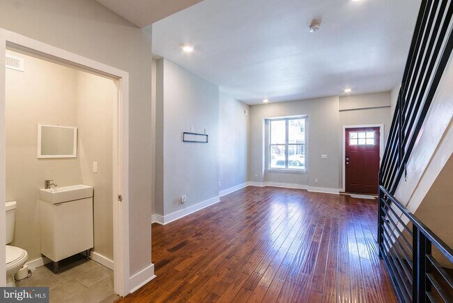 Building Photo - 1829 N 27th St