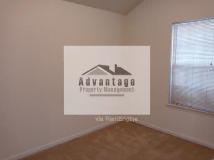 Building Photo - 636 Rayella Dr