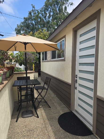 Building Photo - 212 Michael Ave