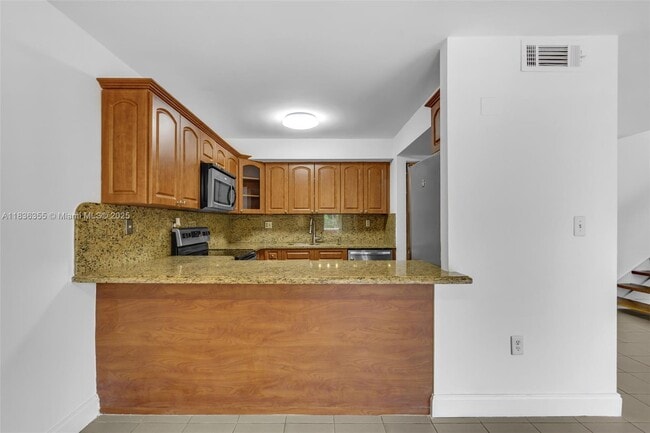 Building Photo - 7026 SW 106th Pl