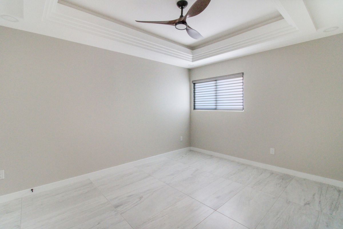 Building Photo - 2229 Corales St