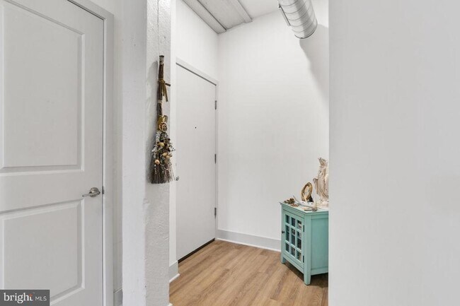 Building Photo - 1618 Mifflin St