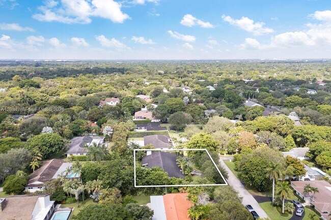 Building Photo - 5780 Las Palmas Dr