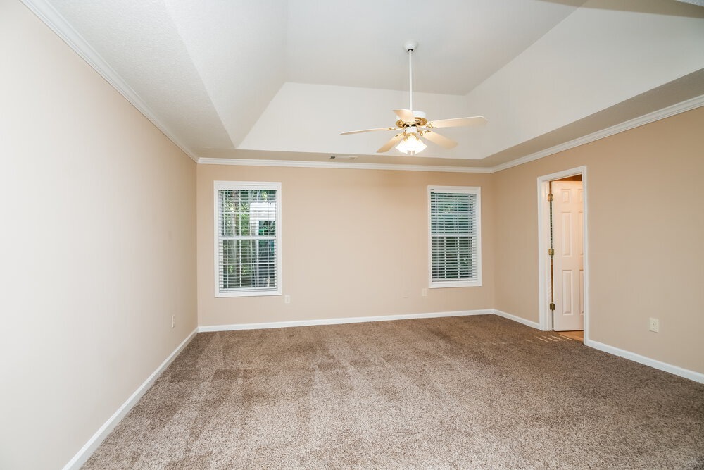 Building Photo - 6857 Robinwood Trail