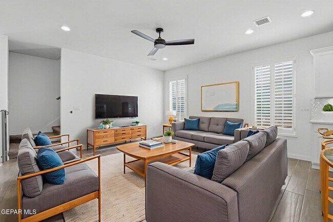 Building Photo - 4512 Mark Avizo