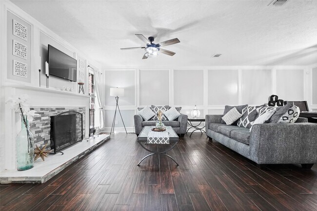 Building Photo - 86 Rockridge Dr