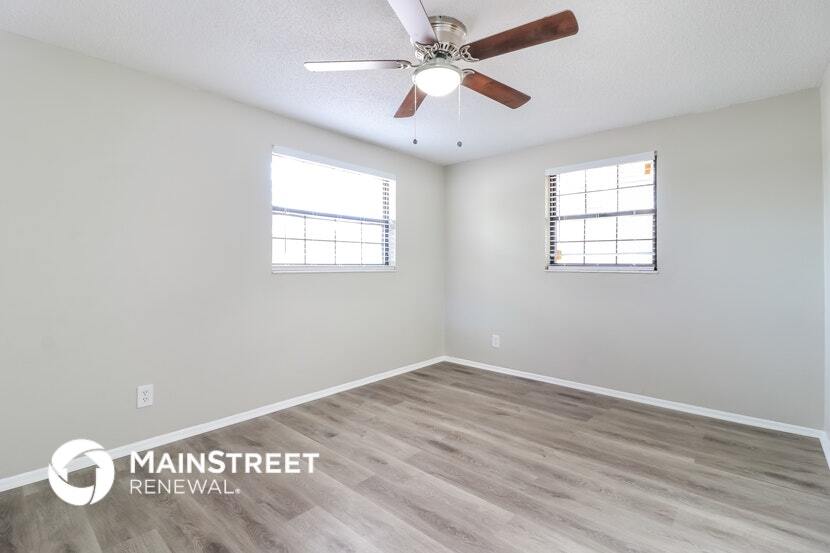 Building Photo - 3914 Deleuil Ave