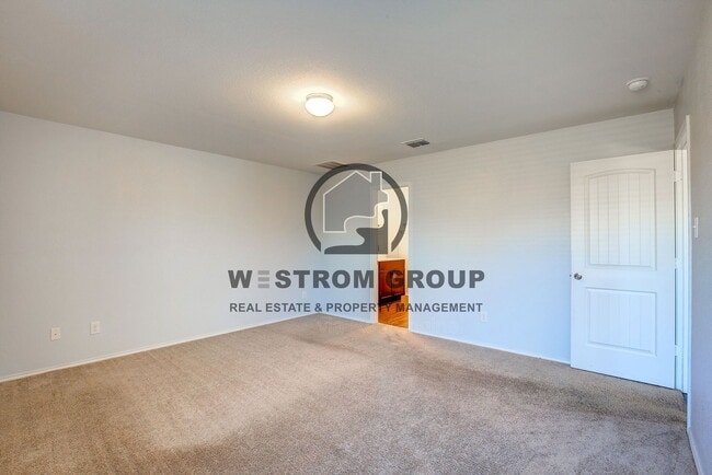 Building Photo - 404 Falling Star Dr