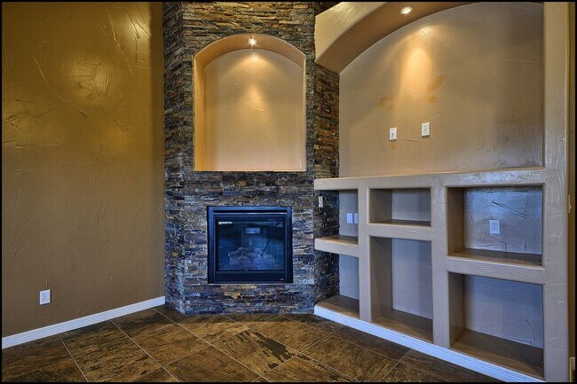 Building Photo - Fantastic home