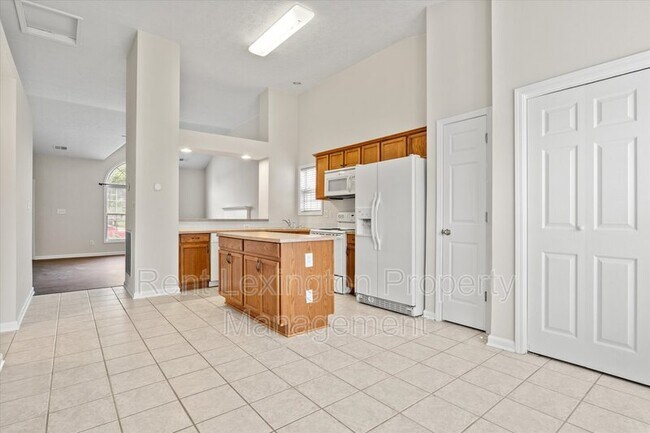Building Photo - 3084 River Run Trail