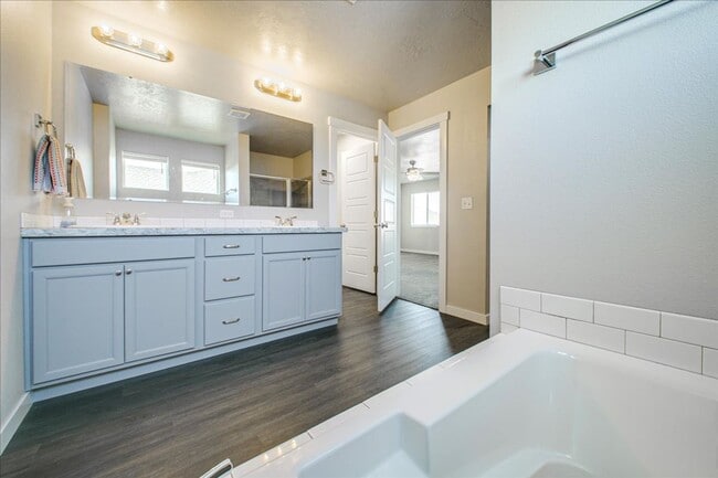 Building Photo - Two Story, Spacious Star Home!