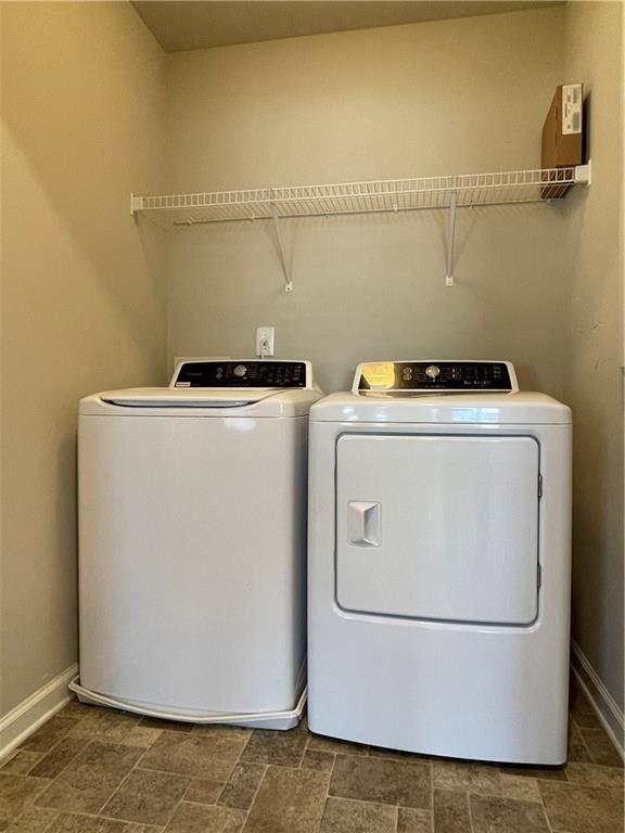 Building Photo - 581 Sunset Park Dr