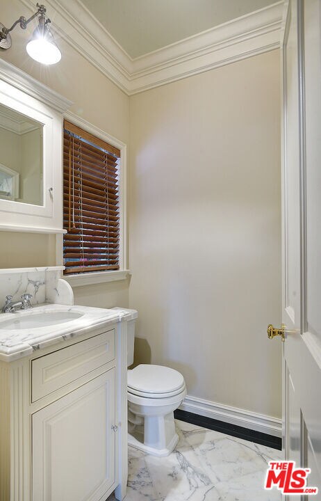 Building Photo - 149 S Rodeo Dr