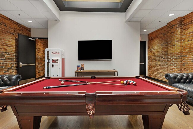 Building Photo - 126 2nd Ave N