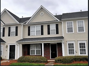 Building Photo - COMING SOON! Updated 3BR Townhome Featuring Fireplace, Patio & Spacious Kitchen