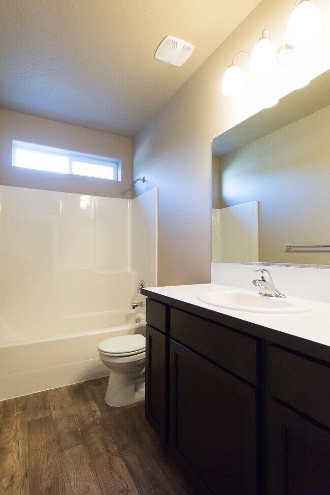 Building Photo - New 4 Bedroom Home in Post Falls with 3 Car Garage!