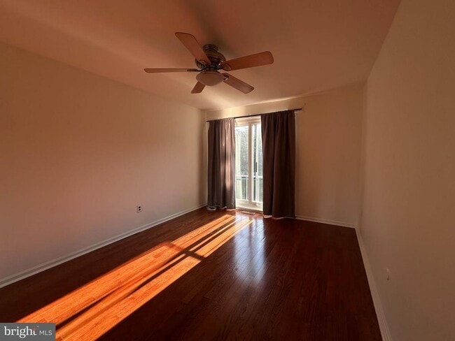 Building Photo - 316 Valley Forge Ct