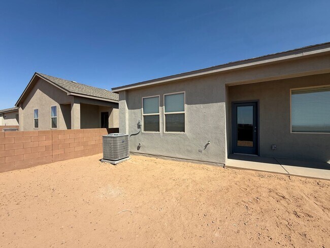 Building Photo - 2473 Eglisfield Lp