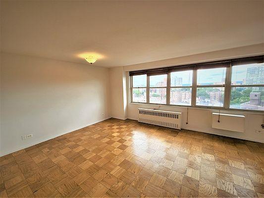 Building Photo - 1 bedroom in BRONX NY 10463