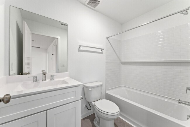 Building Photo - 26017 Hampshire Dr