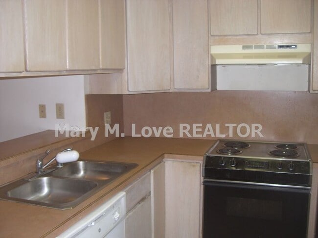 Primary Photo - IKENA LALO 2 bedroom/ 2bath 77-6581 Seavie...