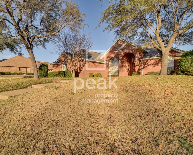 Building Photo - $2745! 3 Bedroom/ 2 Bathroom Home for Rent in KELLER ISD!  Free application through 8/10! See inf...