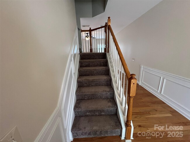 Building Photo - 10010 Blakeney Preserve Dr