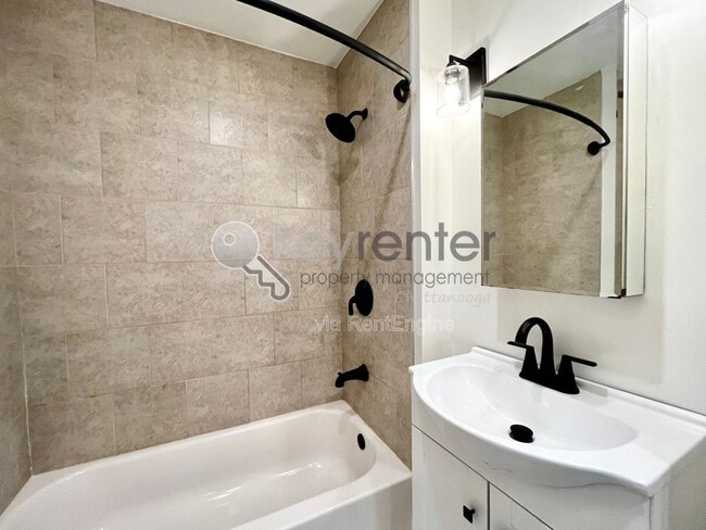 Building Photo - 3765 Dixie Cir