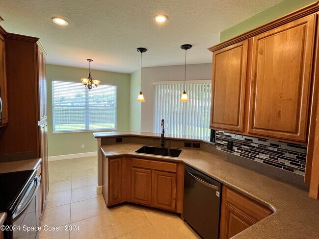 Building Photo - 1874 Bermuda Ct