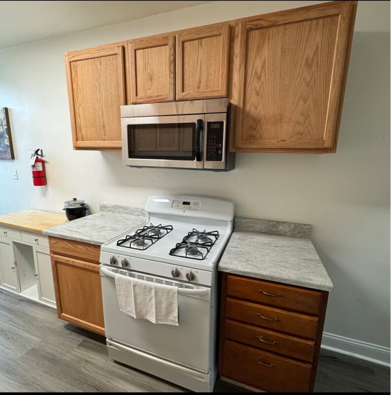 Building Photo - 441 Manor Pl NW