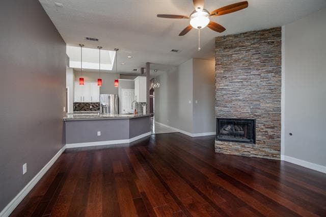 Building Photo - 806 Amber Ct