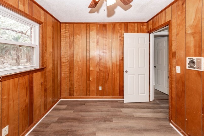 Building Photo - 4 Bedroom, 2.5 Bathroom Home on James Island