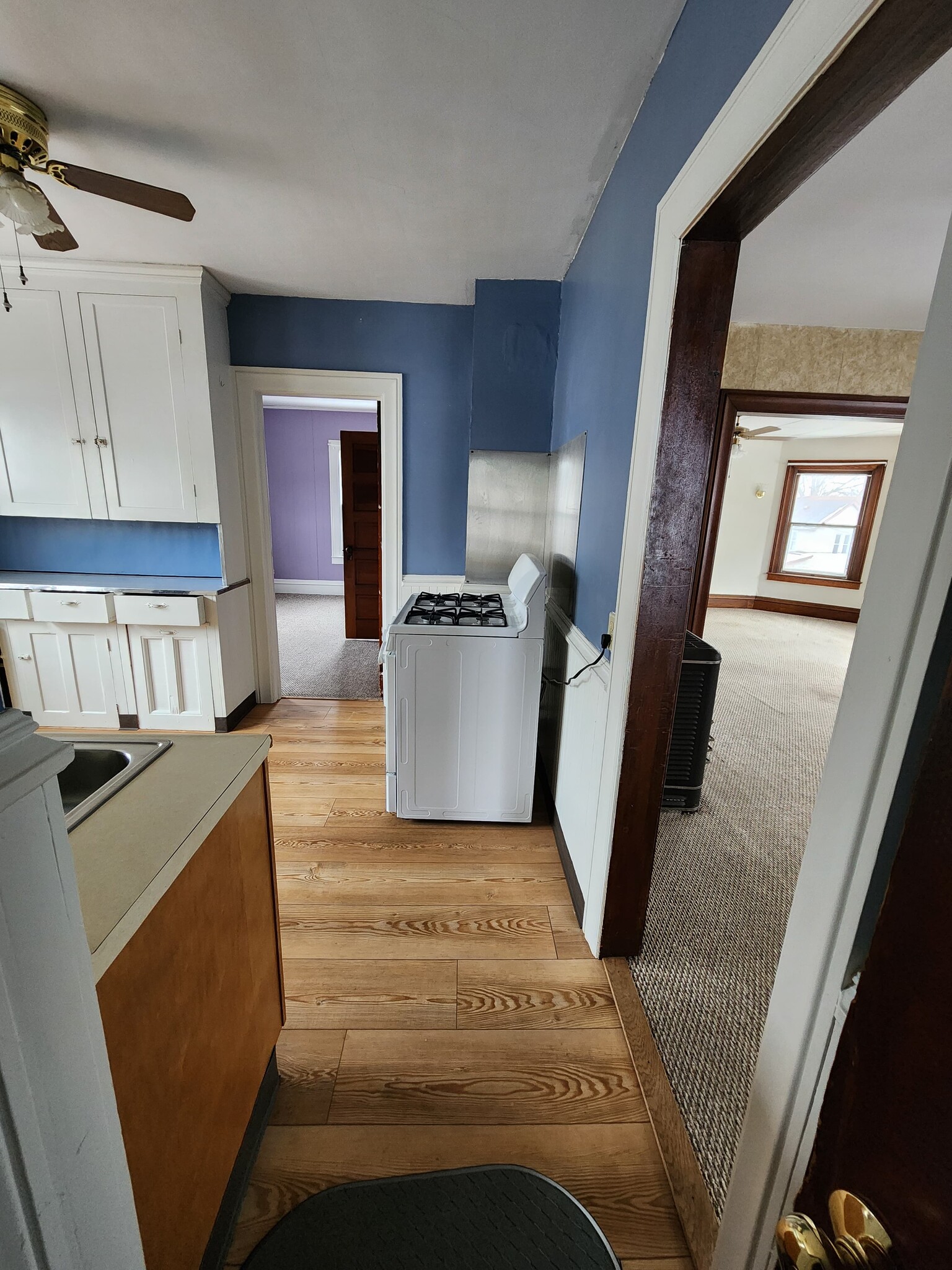 Building Photo - 161 Thayer St