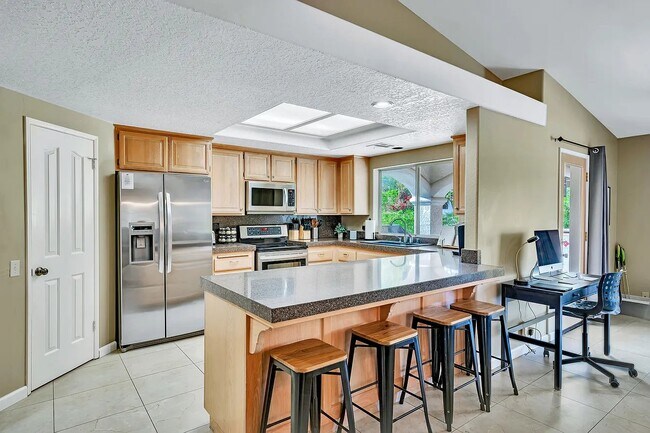 Building Photo - 50945 Calle Paloma
