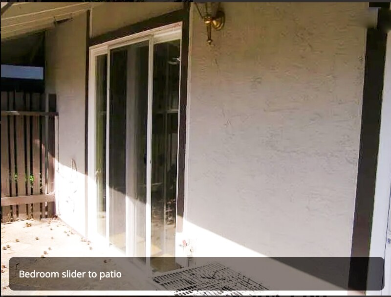 Building Photo - 5468 Roundtree Pl