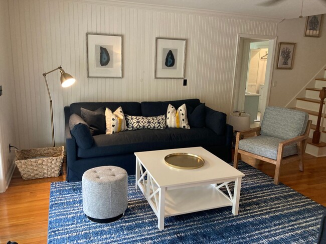 Building Photo - Sullivan's Island Charmer-Fully Furnished