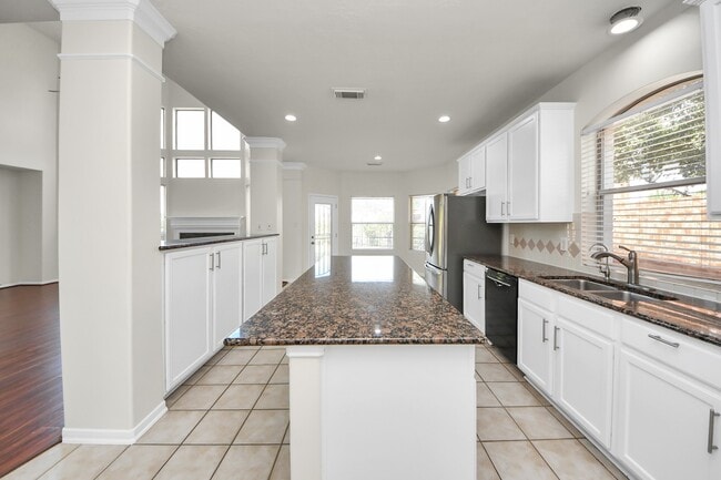 Building Photo - 13218 Haven Falls Ln