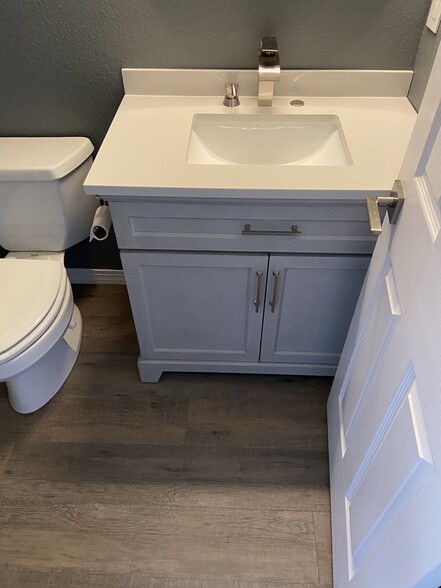 Building Photo - 325 S Union Ave