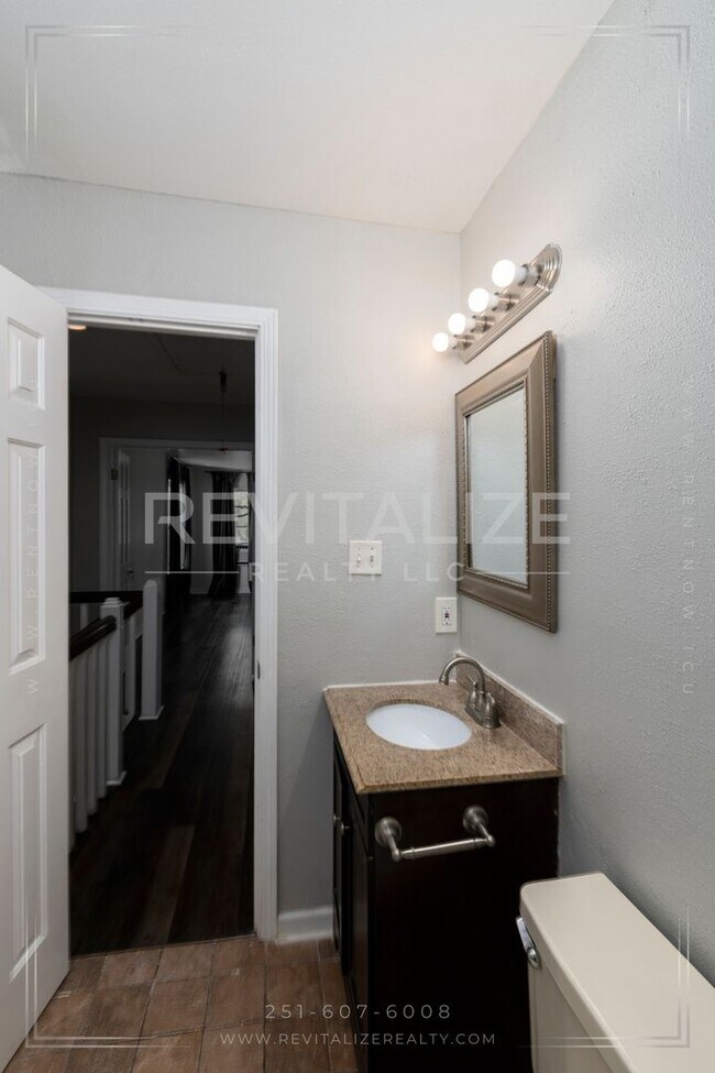Building Photo - **COMING SOON** Stunning 2 Bedroom/2.5 Bat...