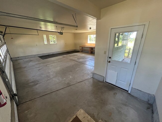 Building Photo - ~5 bedroom in a Picturesque Country Setting~