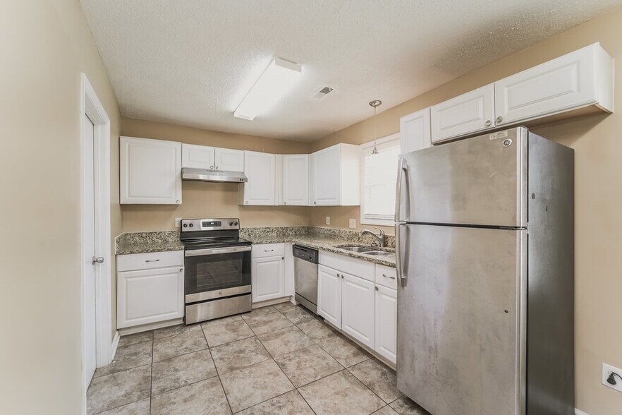 Building Photo - 6401 Swift Arrow Ln