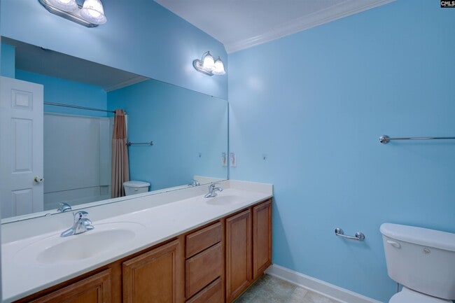 Building Photo - 3 Blue Mountain Ct