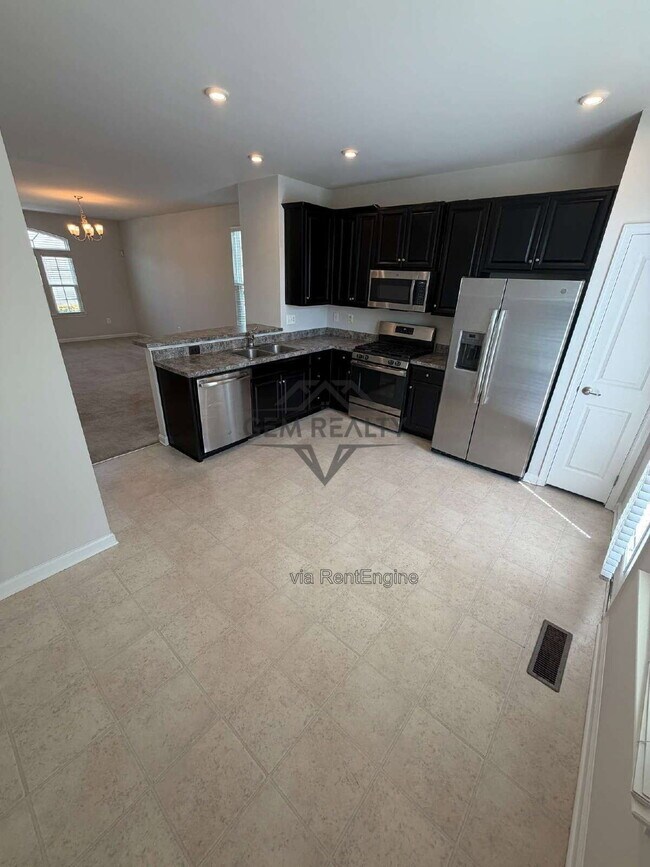 Building Photo - 501 Rolling Valley Dr