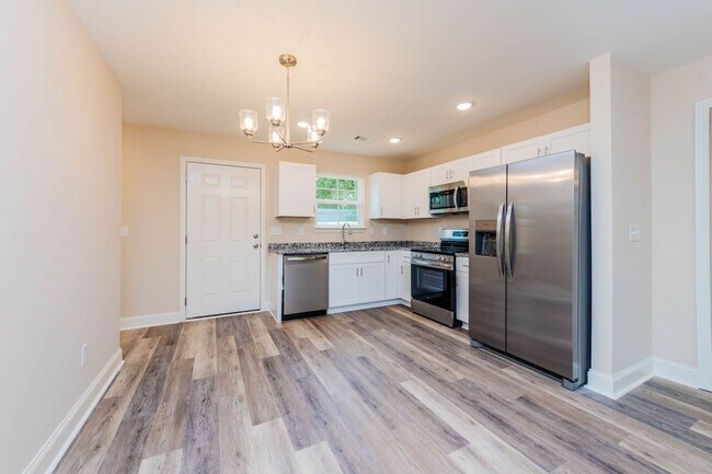 Building Photo - 122 Tabor Dr