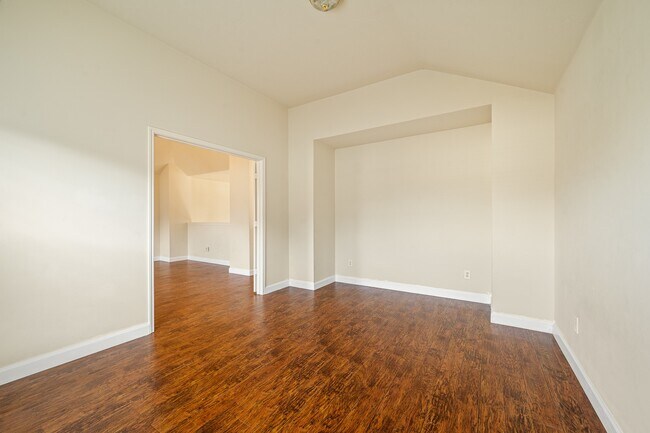 Building Photo - 11134 Maynard Pl