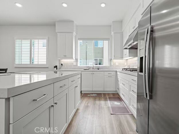 Building Photo - 352 Tank